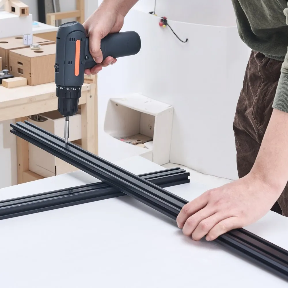 4 ks 39,4 palcov (1000 mm) T drážka 2040 hliníkový extrúzny profil, európsky štandard eloxovaná lineárna koľajnica, vysokopevnostná extrudovaná hliníková koľajnica pre 3D tlačiareň, CNC stroj DIY, laserové gravírovanie, čierna