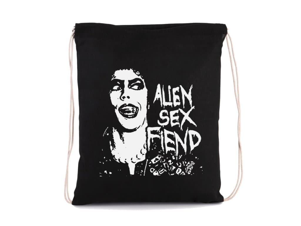Vak na chrbát Kultový horor punk štýl