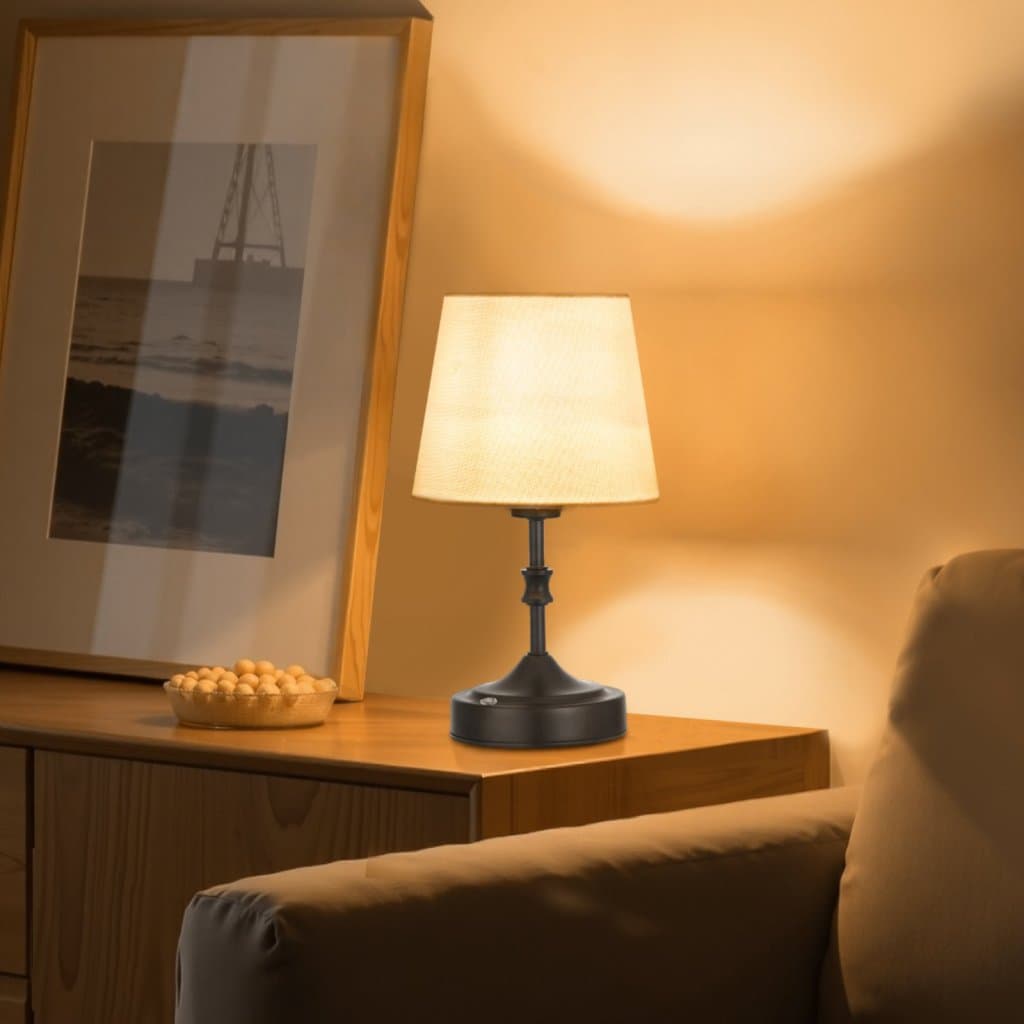 Akumulátorová stolová lampa na batériu, malá lampa s látkovým tienidlom, čierna