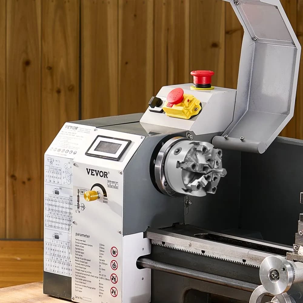 6-čeľusťové skľučovadlo sústruhu, 6 palcov (160 mm), samostrediace skľučovadlo s upínacou doskou D1-4 s uzamykaním vačky, rozsah upnutia 0,12-5,71 palca (3-145 mm) so skrutkami s T-kľúčom, materiál HT300, pre sústruh na drevo a kov